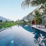 Lavita Villa Resort